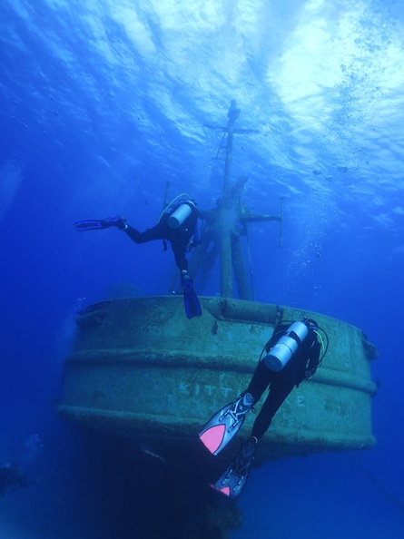 006 Divers on the USS Kittiwake IMG_5500.jpg